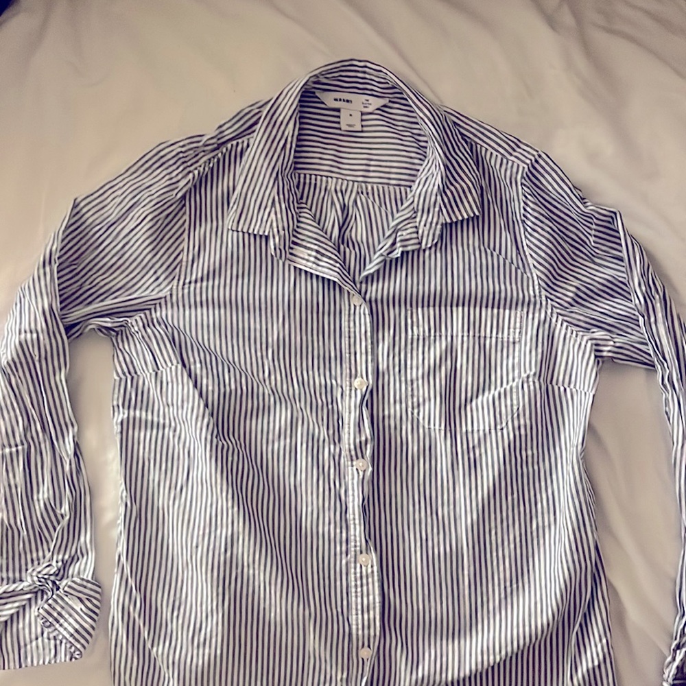 Medium Old Navy striped button down too